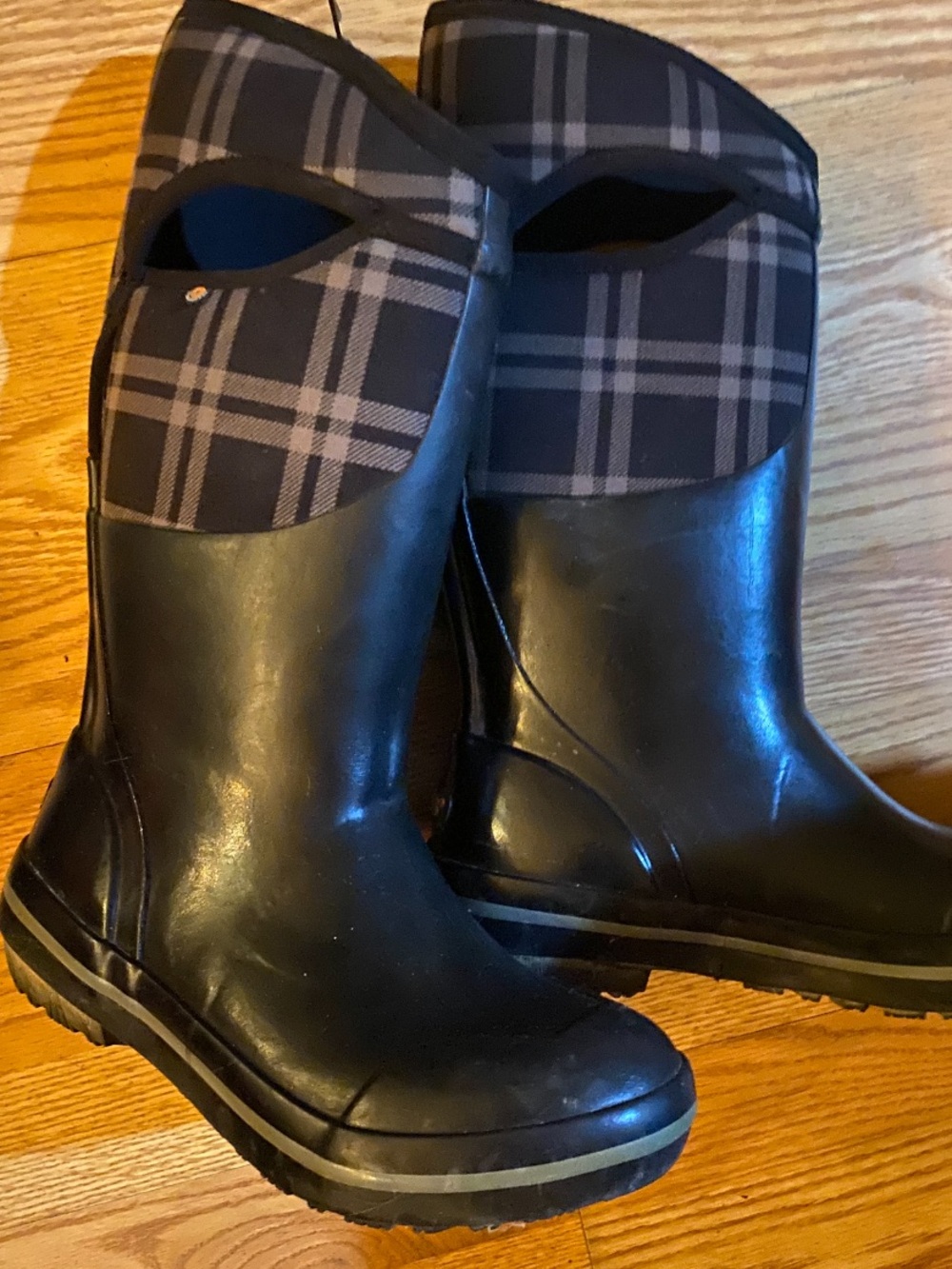 Bogs Black Plaid Waterproof Winter Rain Boots